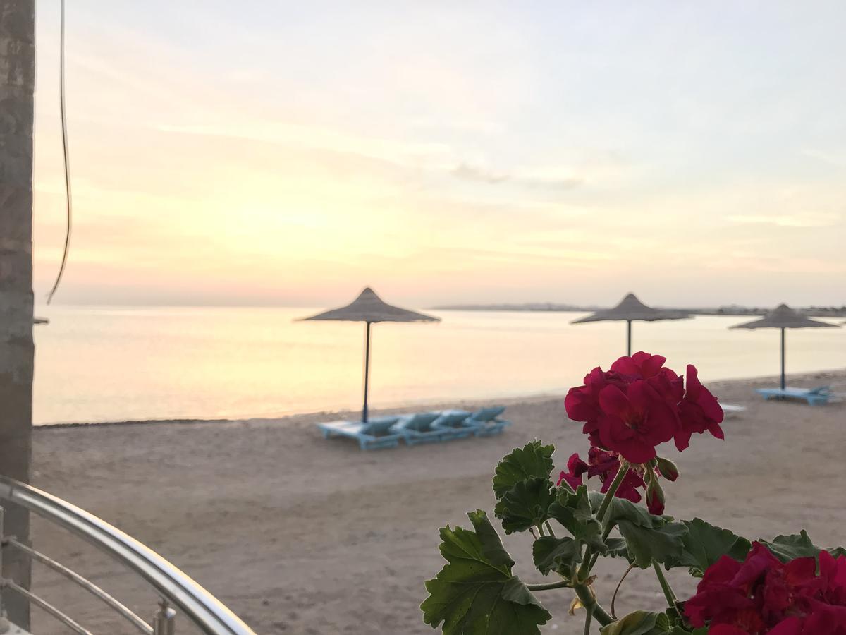 Cecelia Resort Хургада Екстериор снимка