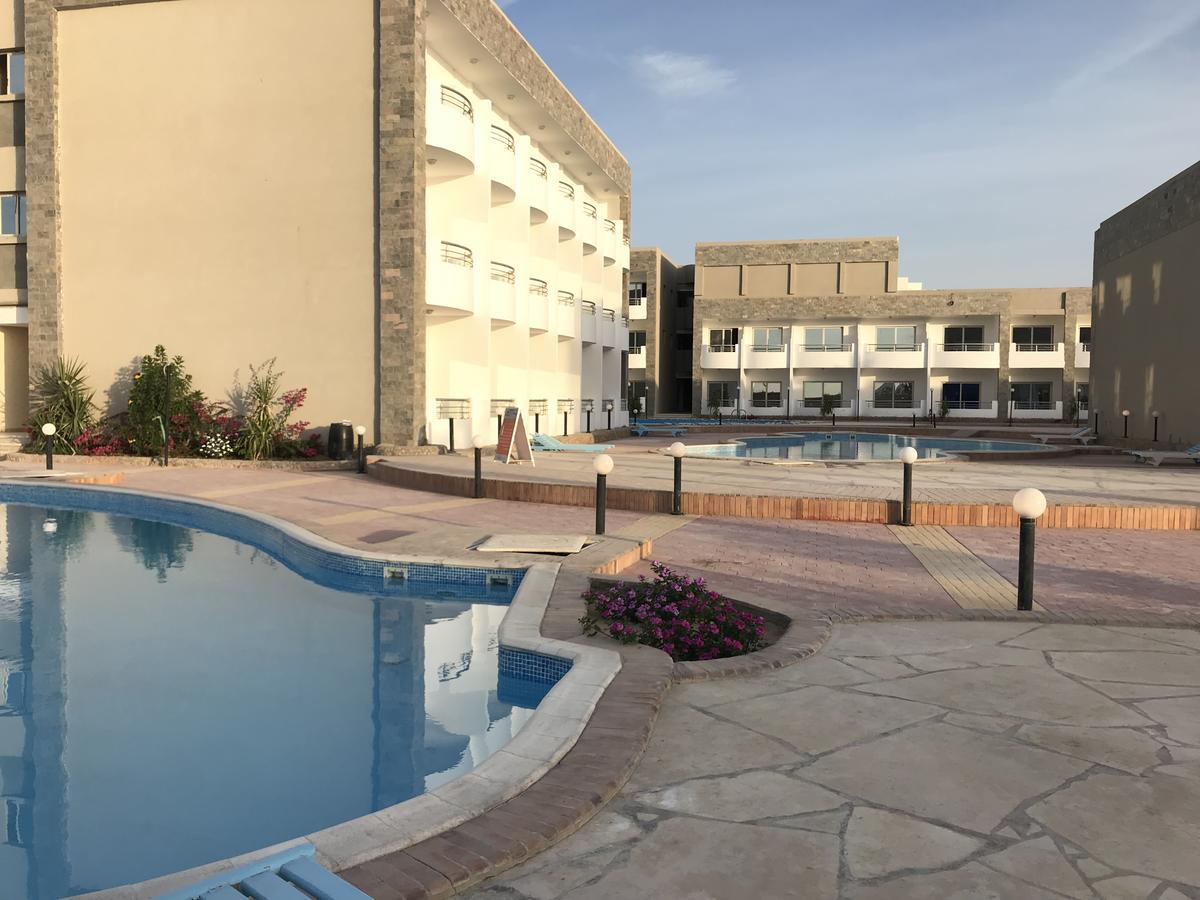 Cecelia Resort Хургада Екстериор снимка